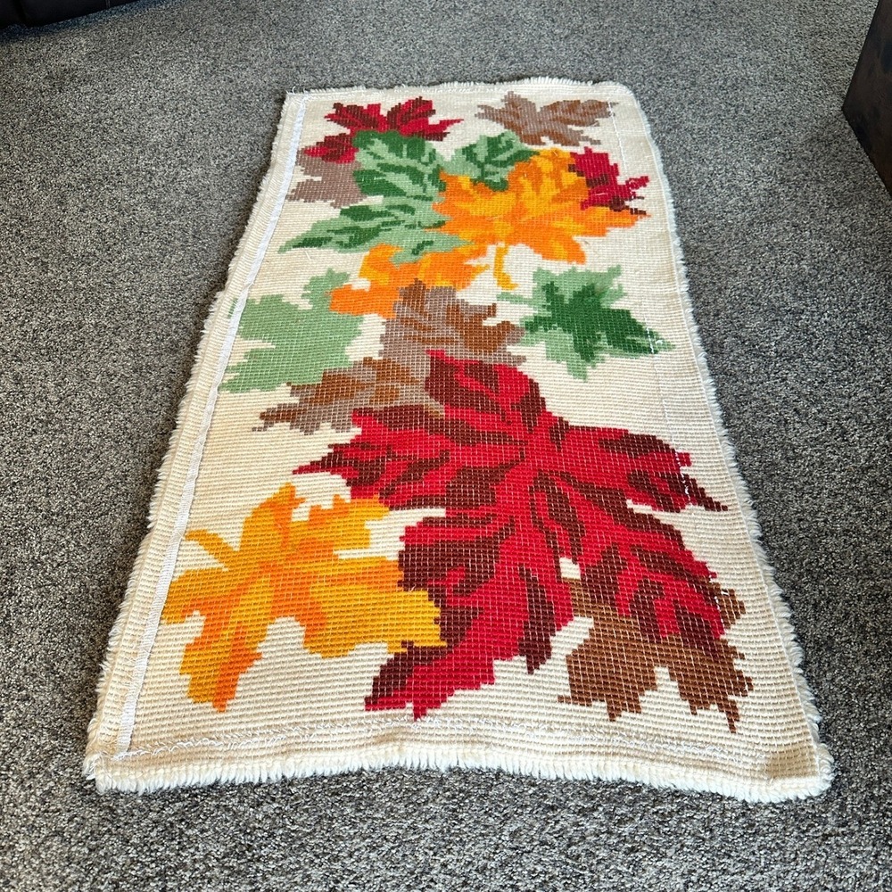 VTG 70's Latch Hook Rug/Wall Hanging 27x54 Autumnal Rustic Harvest Cottagecore - Picture 3 of 9